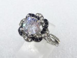 クリスタル　指輪(13.5号)